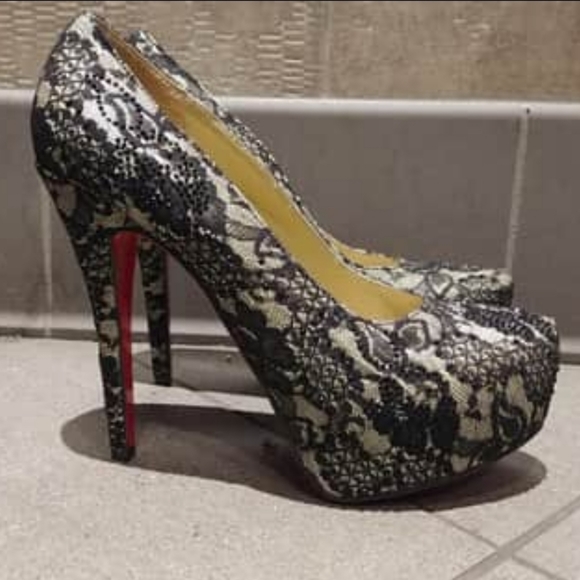 SOLD Christian Louboutin Bianca 140 Pumps - Picture 1 of 3